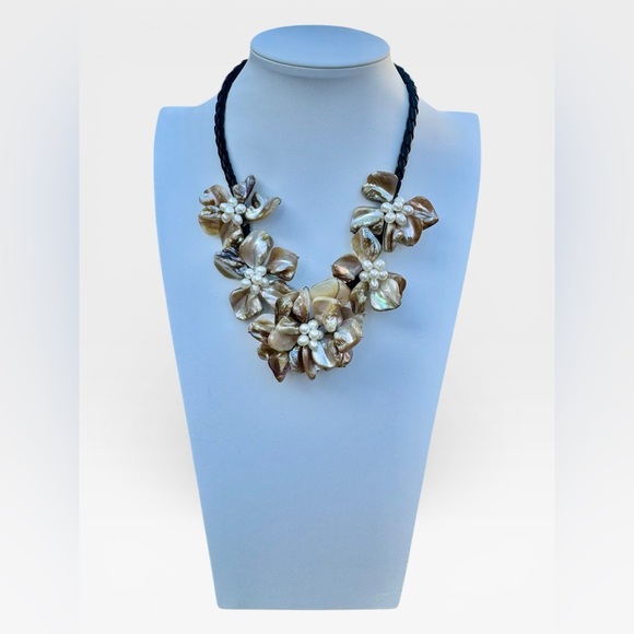 Floral Freshwater Pearl and Mother of Pearl Shell Statement Necklace - Picture 8 of 11